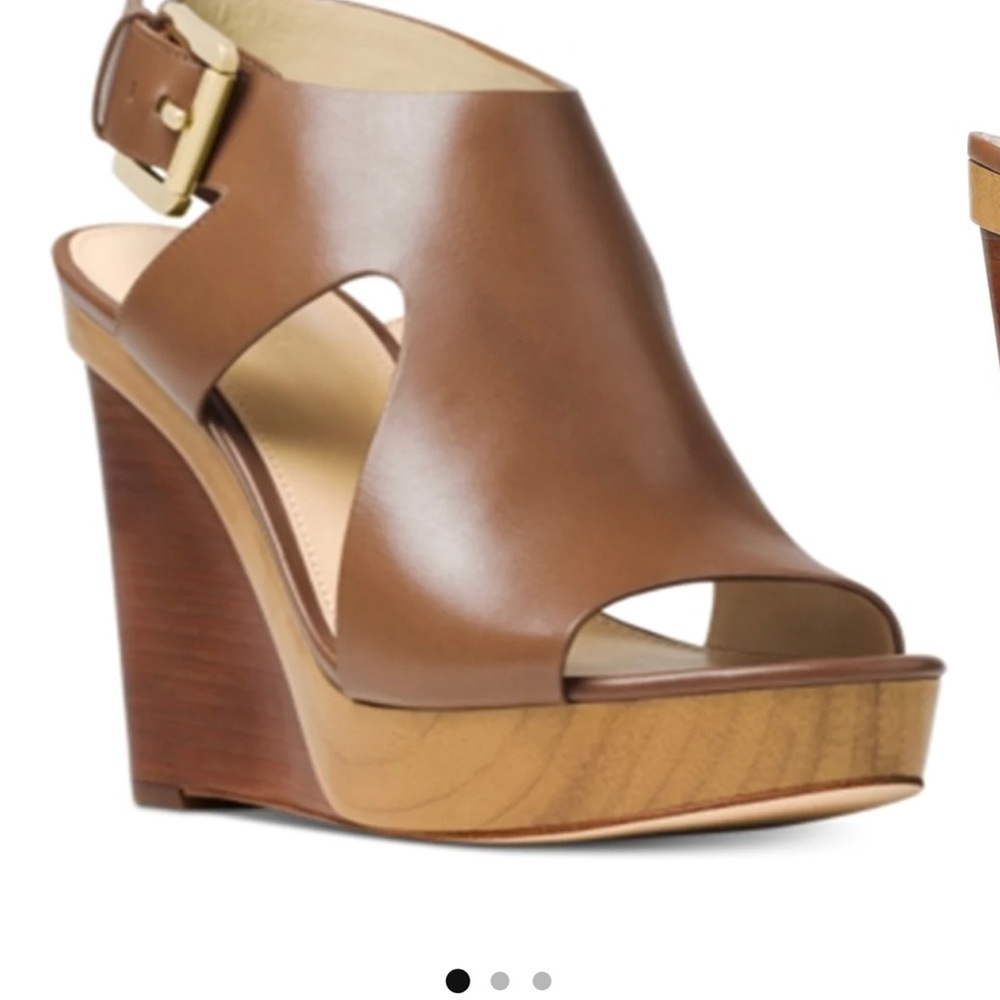 Michael Kors Josephine Wedge shoe size 9